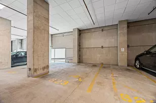 160 E Illinois St, Chicago, IL 60611 - Photo 22
