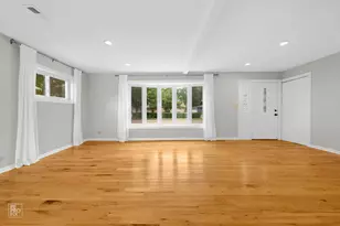 75 Kingman Ln, Hoffman Estates, IL 60169 - Photo 8