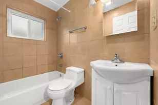 75 Kingman Ln, Hoffman Estates, IL 60169 - Photo 10