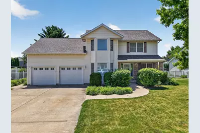 817 Adrienne Avenue, Ottawa, IL 61350 - Photo 1
