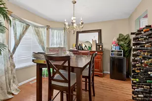 817 Adrienne Ave, Ottawa, IL 61350 - Photo 6