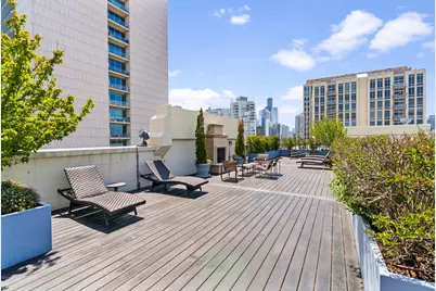 758 N Larrabee Street #305, Chicago, IL 60654 - Photo 18