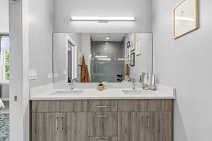 2241 W Coulter St, Chicago, IL 60608 - Photo 26