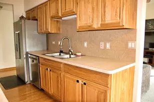 3401 N Carriageway Dr, Arlington Heights, IL 60004 - Photo 10