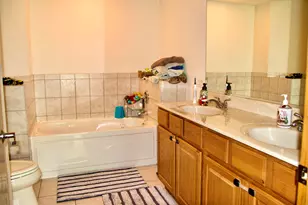 3401 N Carriageway Dr, Arlington Heights, IL 60004 - Photo 14