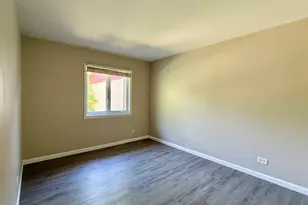 333 Cherry Valley Rd, Vernon Hills, IL 60061 - Photo 22