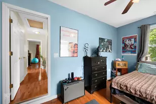221 N Mill St, Naperville, IL 60540 - Photo 12