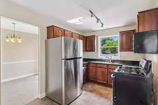 1336 McDowell Rd, Naperville, IL 60563 - Photo 4