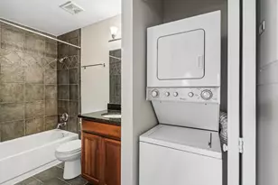 1336 McDowell Rd, Naperville, IL 60563 - Photo 20