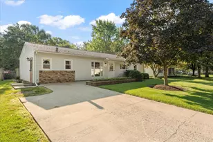 1010 Scottsdale Dr, Champaign, IL 61821 - Photo 32