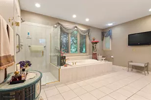 6650 White Pine Way, Libertyville, IL 60048 - Photo 16