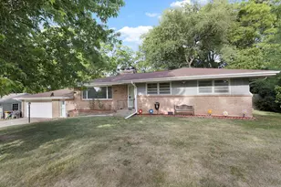 123 Dawn Ave, Rockford, IL 61107 - Photo 1