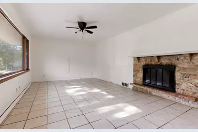 123 Dawn Avenue, Rockford, IL 61107 - Photo 2