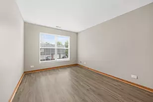 5S560 Paxton Dr, Naperville, IL 60563 - Photo 16