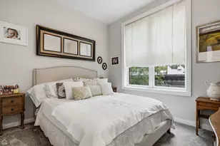1310 W Roscoe St, Chicago, IL 60657 - Photo 32