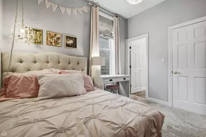 1310 W Roscoe Street, Chicago, IL 60657 - Photo 26