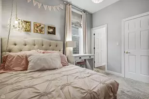 1310 W Roscoe St, Chicago, IL 60657 - Photo 26