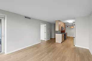 800 Elgin Rd, Evanston, IL 60201 - Photo 8
