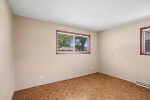 460 W Kathleen Dr, Des Plaines, IL 60016 - Photo 14
