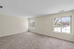 417 Cobbler Ct, Bartlett, IL 60103 - Photo 8
