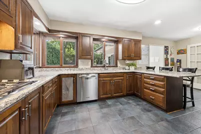 671 Revere Road, Glen Ellyn, IL 60137 - Photo 10