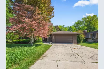 5121 Brookview Road, Rockford, IL 61107 - Photo 2