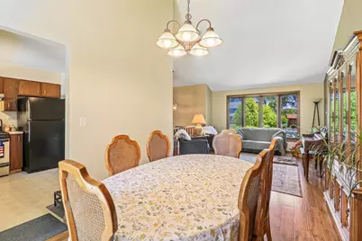 2359 High Point Drive, Lindenhurst, IL 60046 - Photo 6