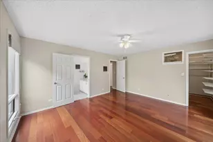 6638 Timbertrails Rd, Lisle, IL 60532 - Photo 12