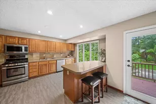 6638 Timbertrails Rd, Lisle, IL 60532 - Photo 8
