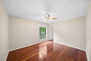 6638 Timbertrails Rd, Lisle, IL 60532 - Photo 14