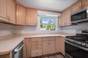 6957 N Caldwell Ave, Chicago, IL 60646 - Photo 8