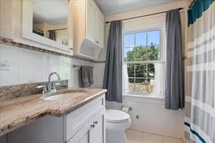6957 N Caldwell Ave, Chicago, IL 60646 - Photo 14