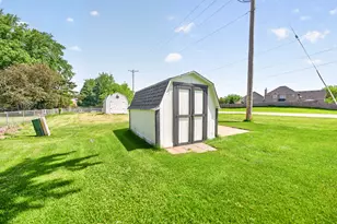 1526 Pebblewood Dr, Sycamore, IL 60178 - Photo 30