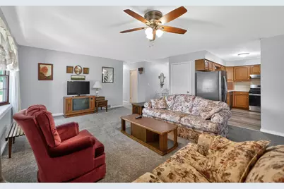 1526 Pebblewood Drive, Sycamore, IL 60178 - Photo 10