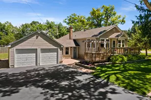6N621 Watseka Ave, Saint Charles, IL 60174 - Photo 1