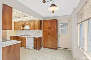 1730 W Galena Blvd, Aurora, IL 60506 - Photo 12