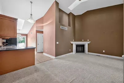 3925 South Pointe Drive #B, Dekalb, IL 60115 - Photo 8