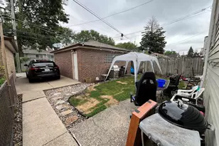 5126 W Cullom Ave, Chicago, IL 60641 - Photo 10