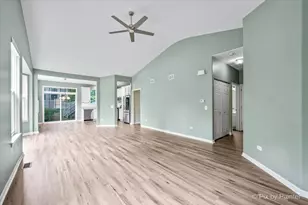 2933 Talaga Dr, Algonquin, IL 60102 - Photo 4