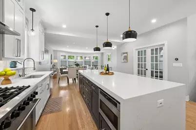 5942 N Kolmar Avenue, Chicago, IL 60646 - Photo 8