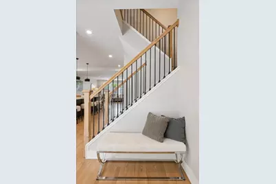5942 N Kolmar Avenue, Chicago, IL 60646 - Photo 14