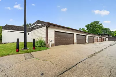 1289 Court E Court, Hanover Park, IL 60133 - Photo 14