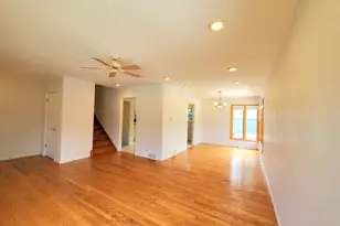 4715 W Lake Ave, Glenview, IL 60025 - Photo 4