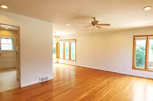 4715 W Lake Ave, Glenview, IL 60025 - Photo 2