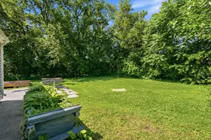 10730 S Ridgeland St, Worth, IL 60482 - Photo 24