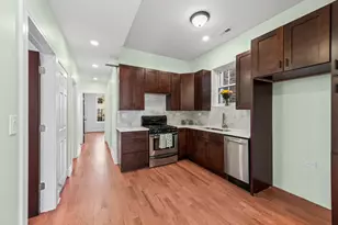 2610 W Evergreen Ave, Chicago, IL 60622 - Photo 8