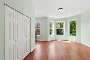 2610 W Evergreen Ave, Chicago, IL 60622 - Photo 2