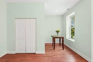 2610 W Evergreen Ave, Chicago, IL 60622 - Photo 6