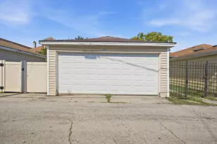1641 Ridgeland Ave, Berwyn, IL 60402 - Photo 22