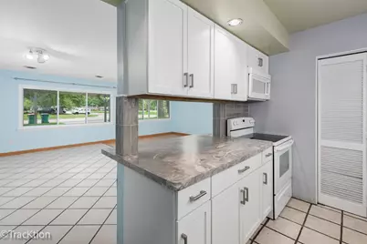 34 Scarsdale Road, Montgomery, IL 60538 - Photo 6